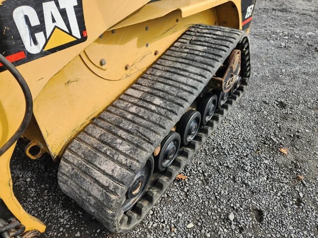 Image of Caterpillar 257 equipment image 3