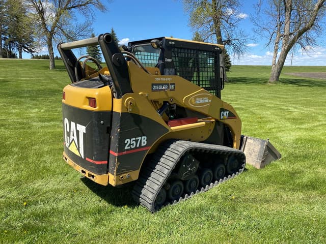 Image of Caterpillar 257B equipment image 4