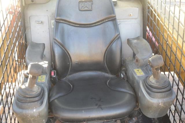 Image of Caterpillar 259D equipment image 4