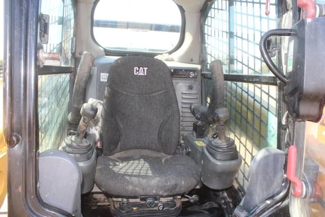 Image of Caterpillar 259D equipment image 4