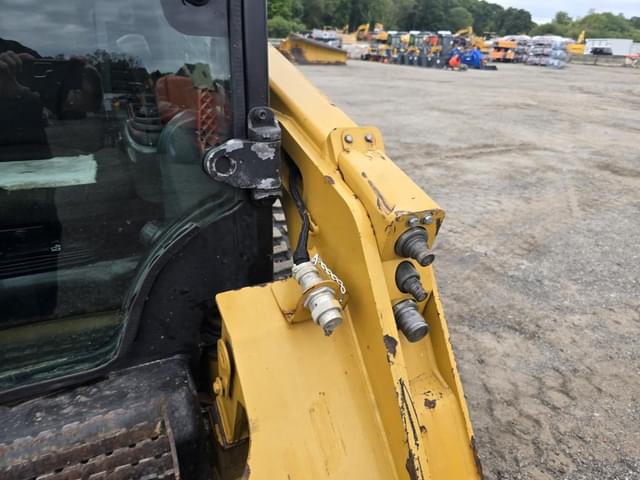 Image of Caterpillar 259D equipment image 3