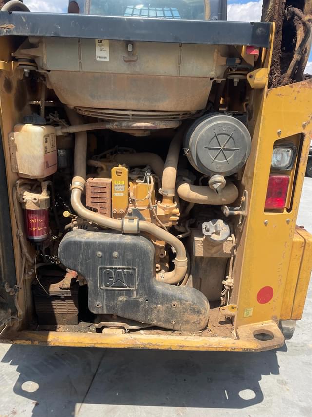 Image of Caterpillar 259D equipment image 4