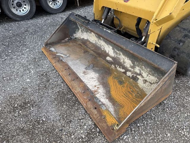 Image of Caterpillar 259D3 equipment image 4