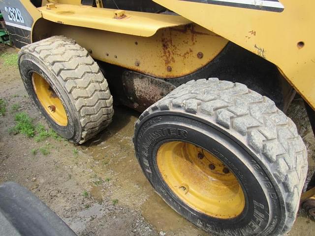 Image of Caterpillar 262B equipment image 4
