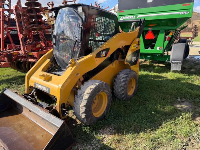 Image of Caterpillar 262C equipment image 2