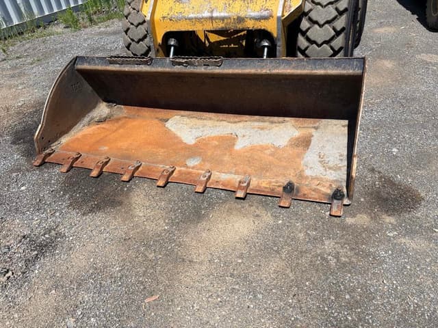 Image of Caterpillar 272D3XE equipment image 3