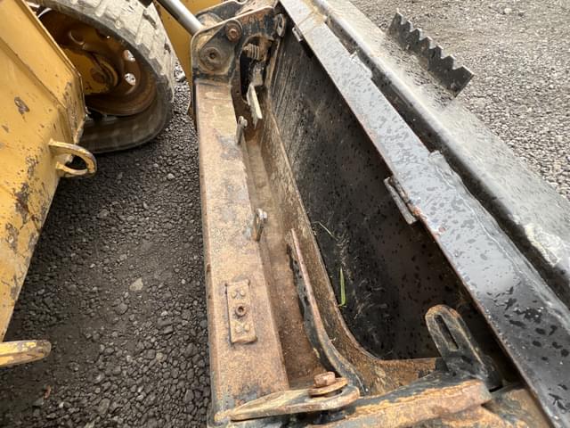 Image of Caterpillar 279D equipment image 2