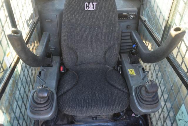 Image of Caterpillar 299D equipment image 4