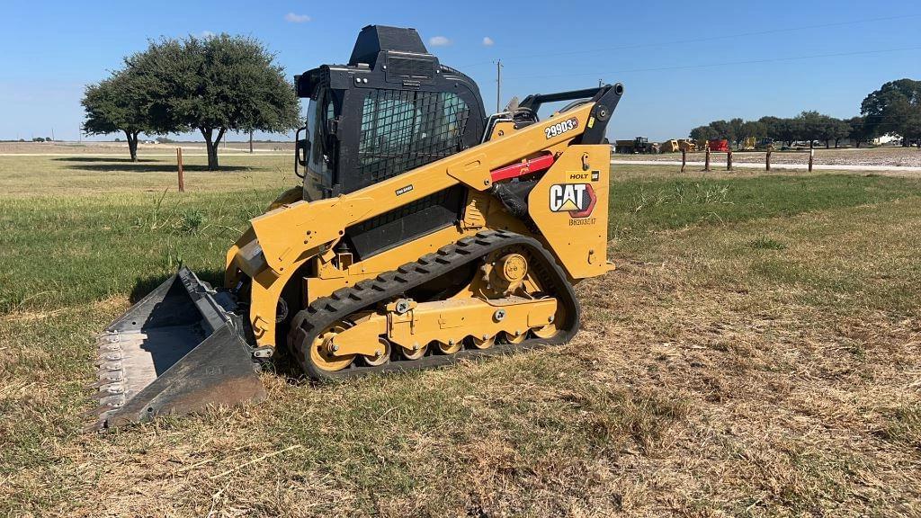 Image of Caterpillar 299D3 Primary image