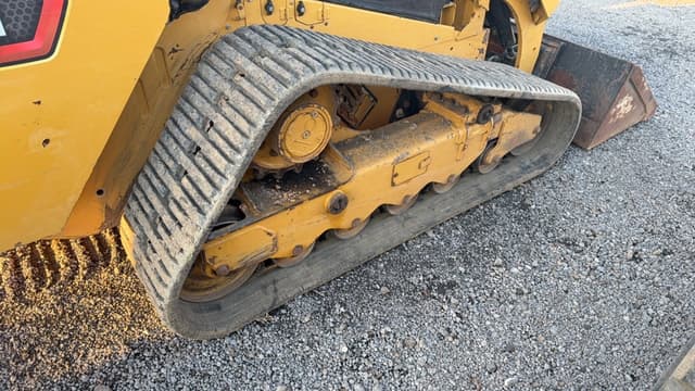 Image of Caterpillar 299D3 equipment image 4