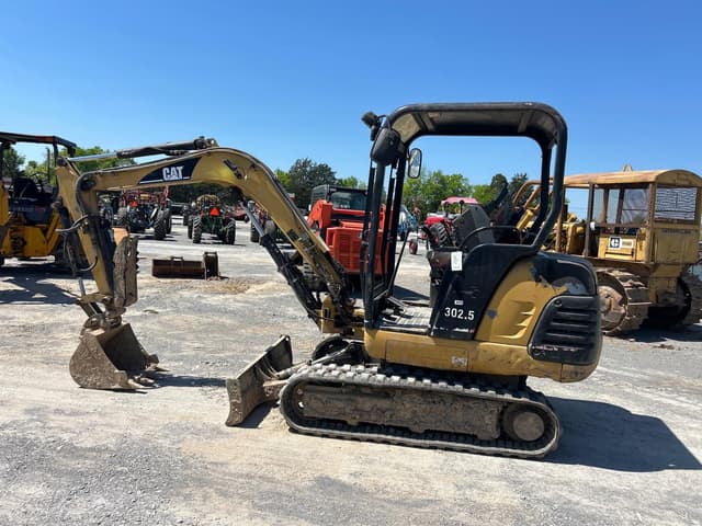 Image of Caterpillar 302.5 equipment image 1