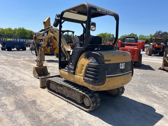 Image of Caterpillar 302.5 equipment image 2