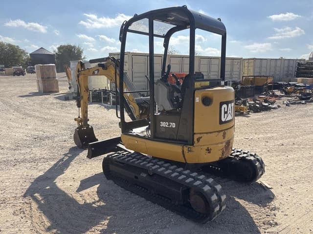 Image of Caterpillar 302.7D CR equipment image 2