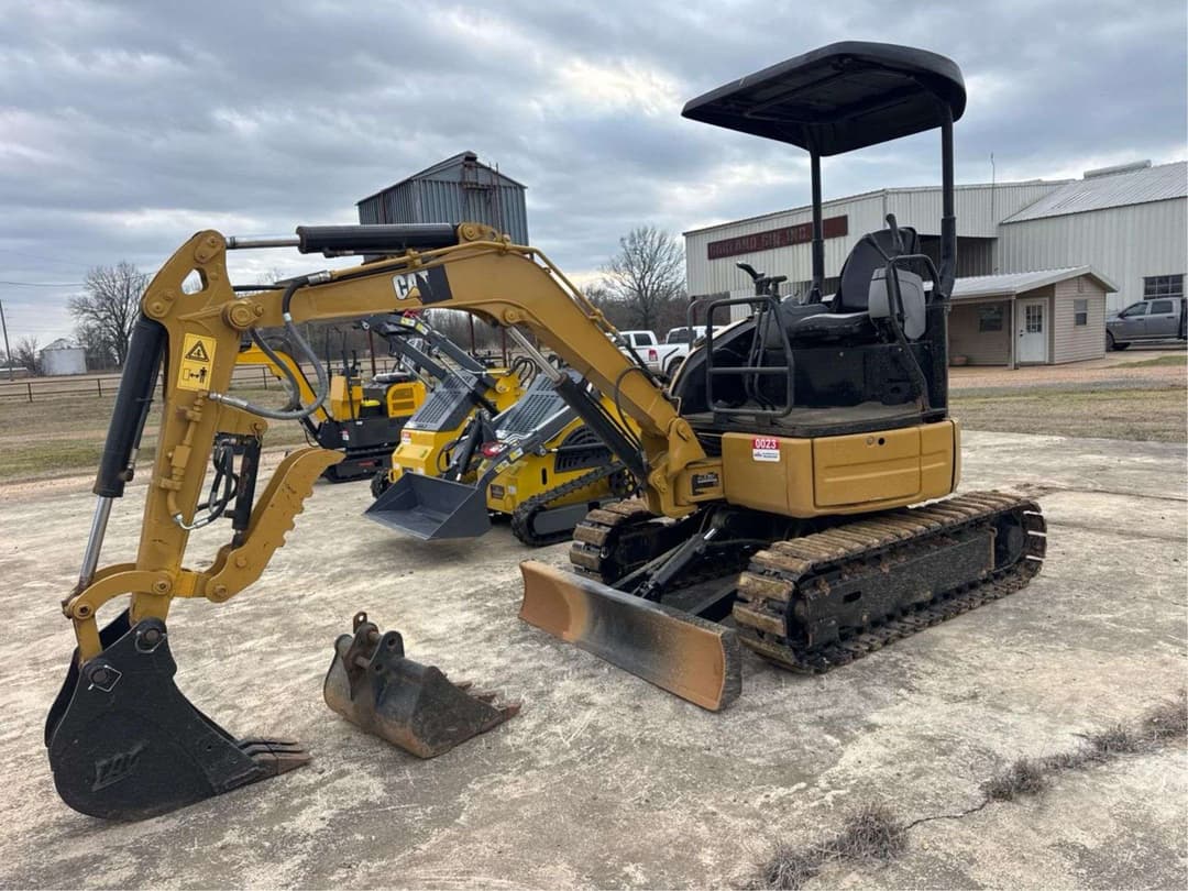 Image of Caterpillar 302C Primary image