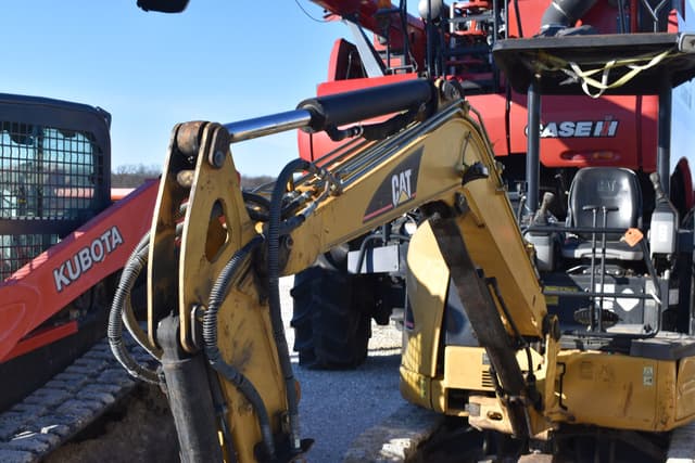 Image of Caterpillar 303.5CCR equipment image 4