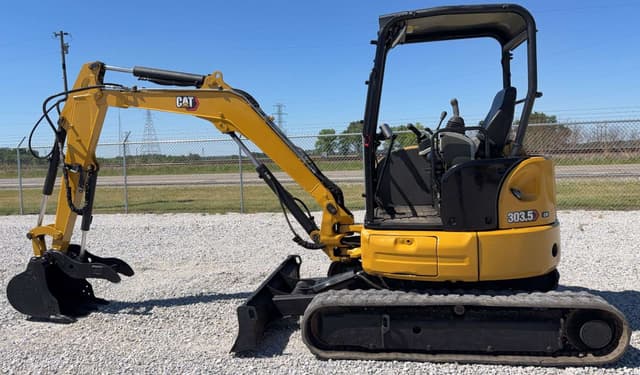 Image of Caterpillar 303.5E2 equipment image 2