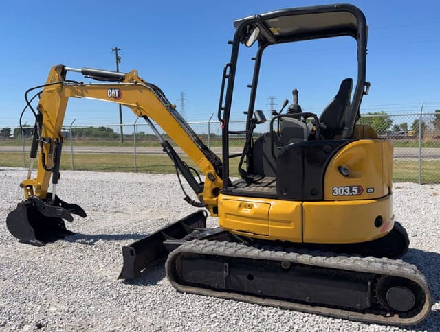 Image of Caterpillar 303.5E2 equipment image 3