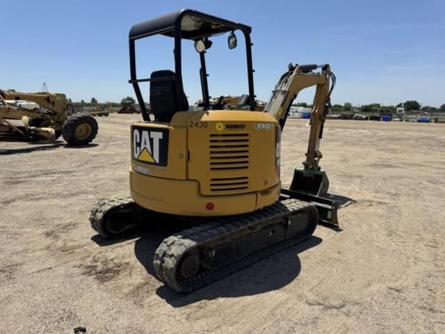 Image of Caterpillar 303.5E2 equipment image 2