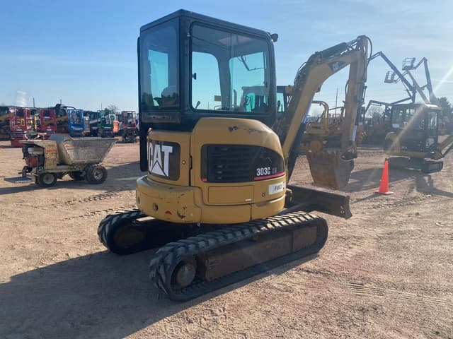 Image of Caterpillar 303C CR equipment image 3