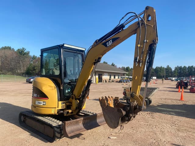 Image of Caterpillar 303C CR equipment image 1
