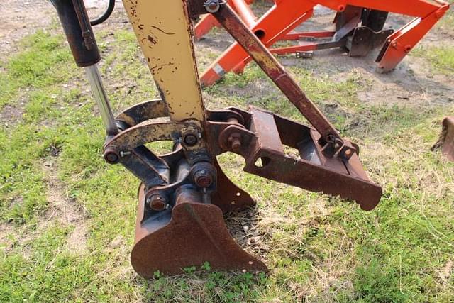 Image of Caterpillar 303CR equipment image 2