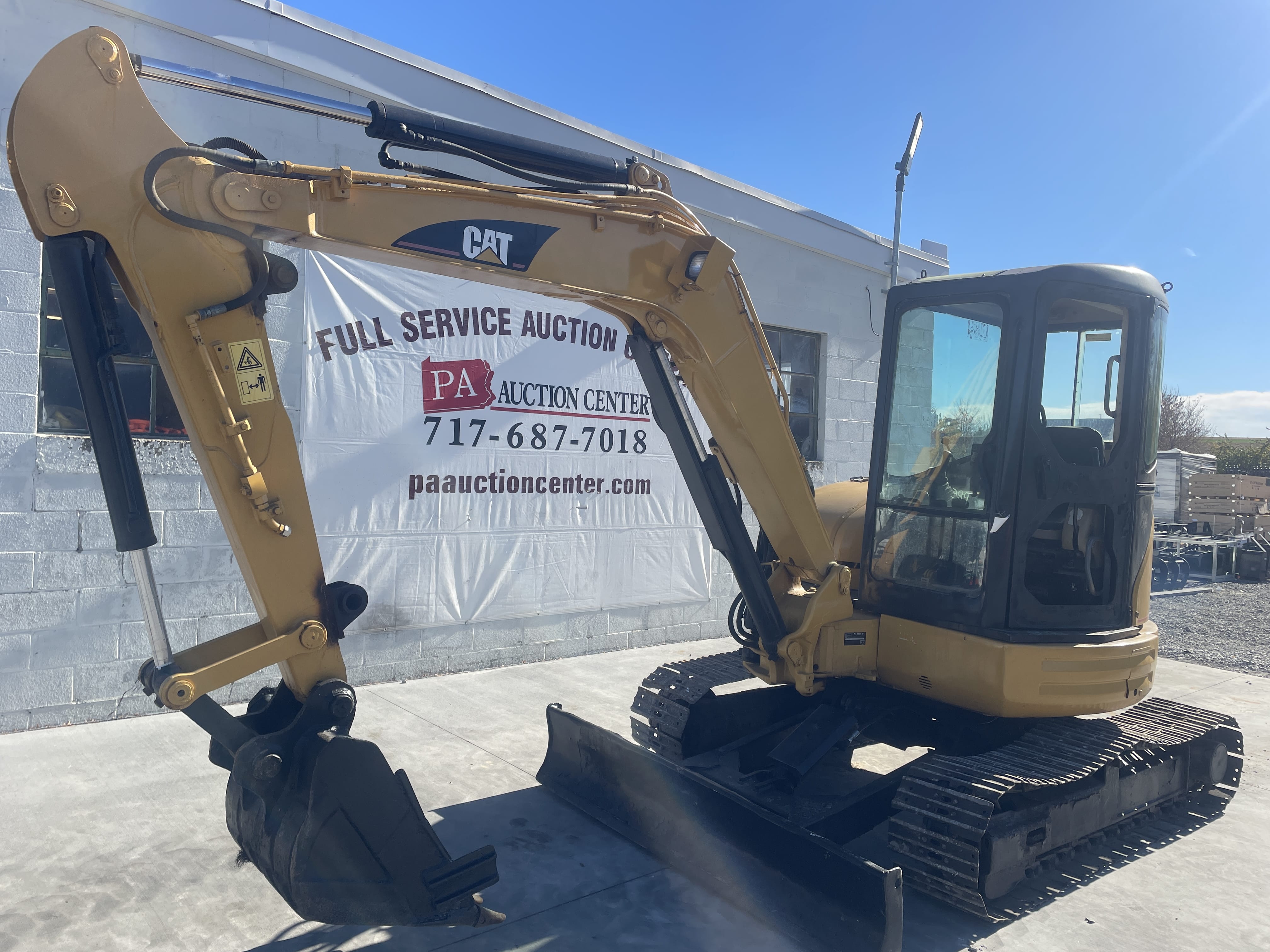 Caterpillar 305 Equipment Image0