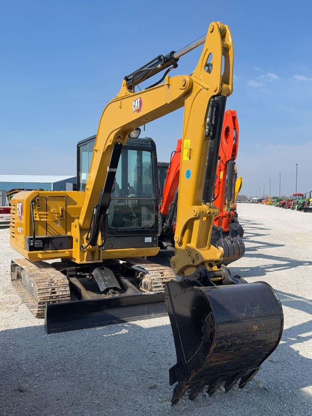 Image of Caterpillar 305.5E2 equipment image 2