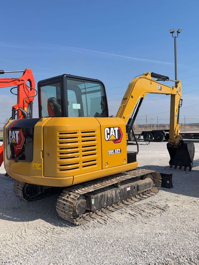 Image of Caterpillar 305.5E2 equipment image 3