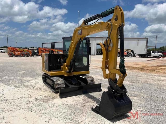 Image of Caterpillar 305.5E2 equipment image 2