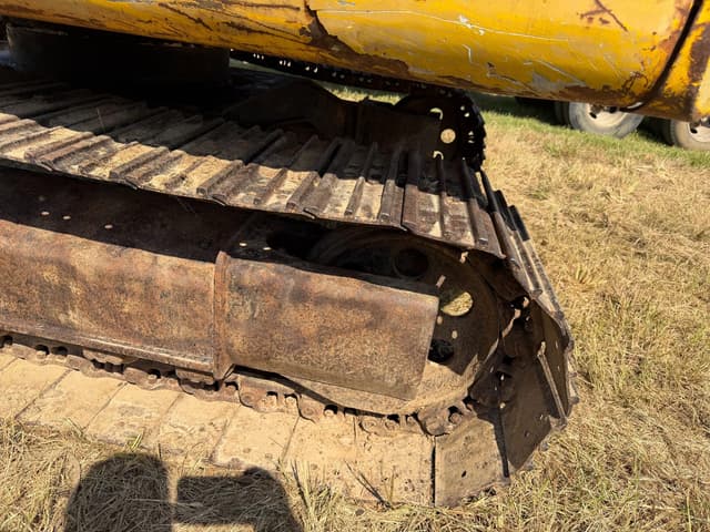 Image of Caterpillar 307 equipment image 4