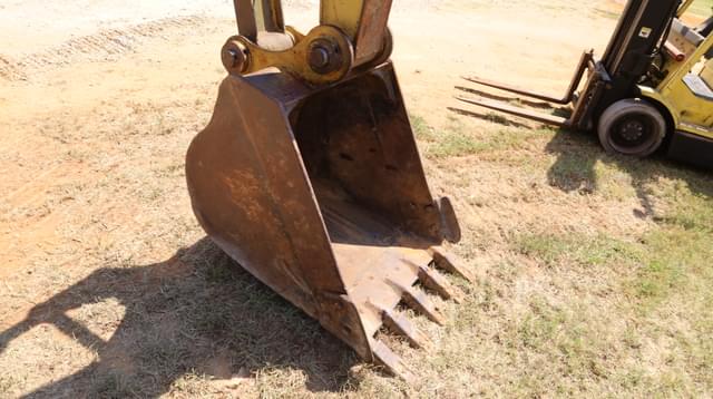 Image of Caterpillar 311 equipment image 2