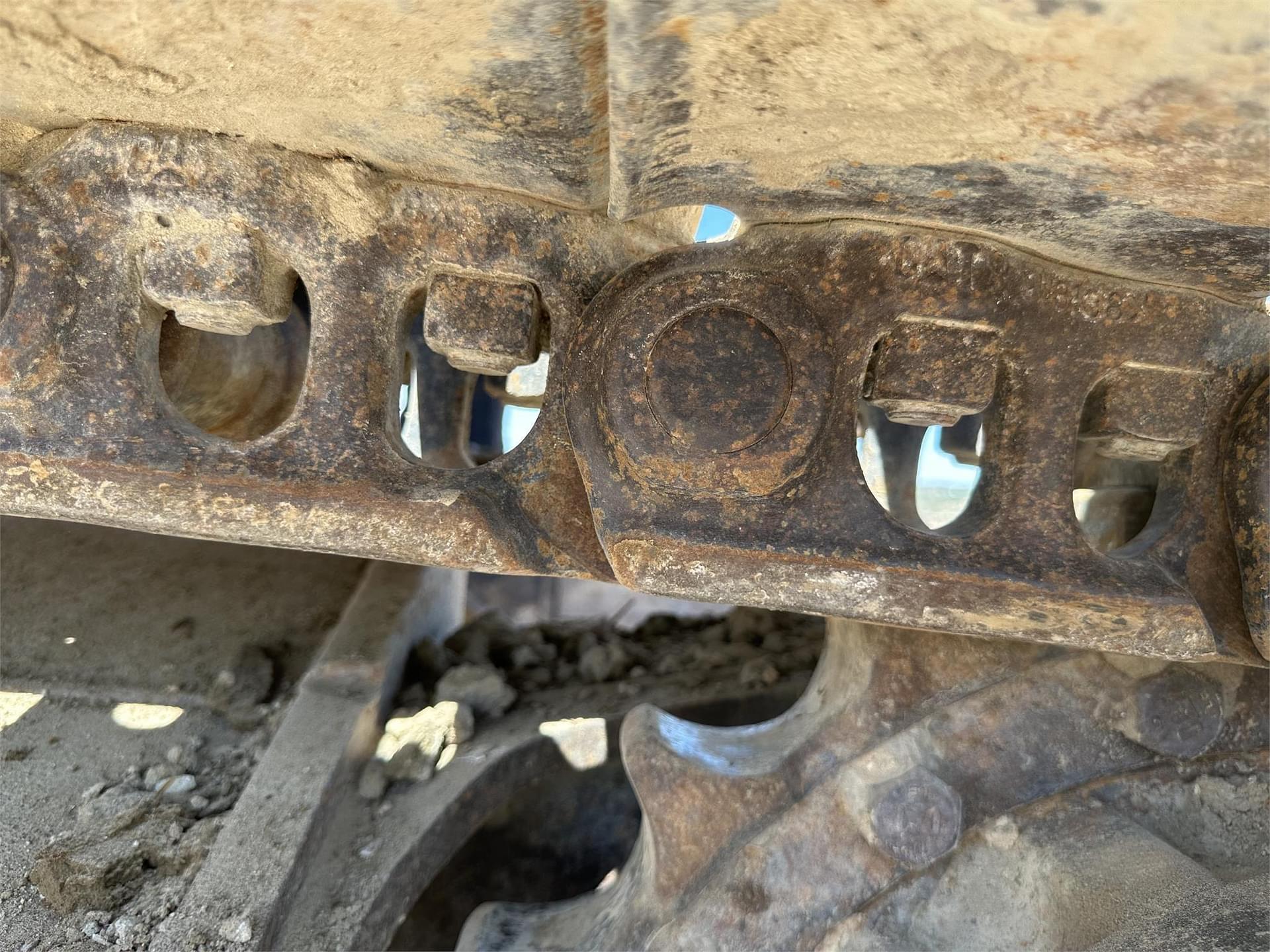 Main image Caterpillar 318C 24