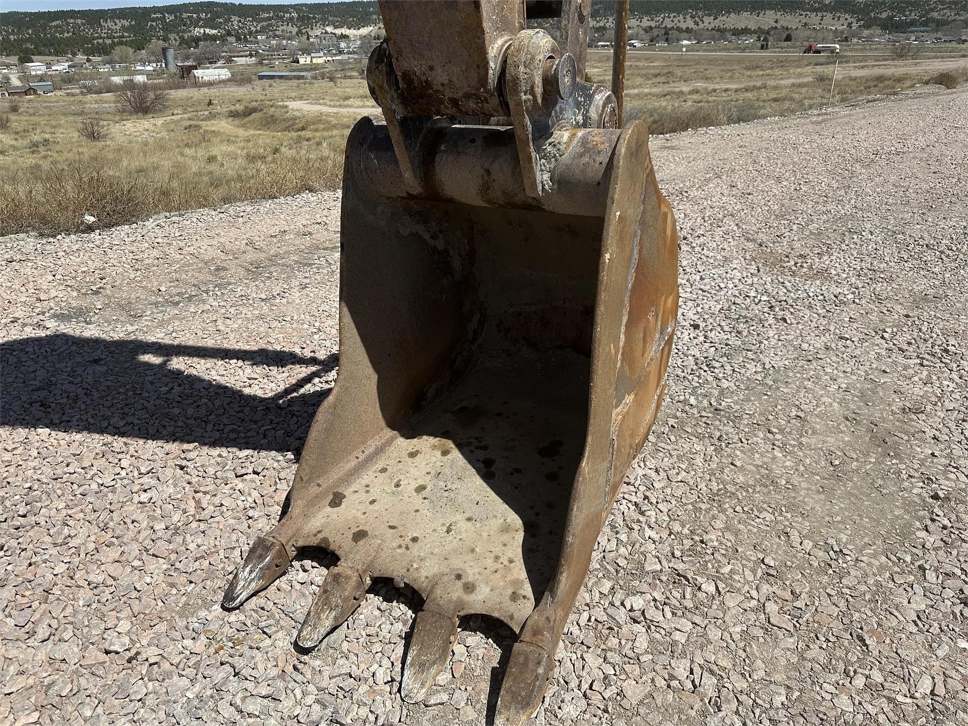 Main image Caterpillar 318C 30