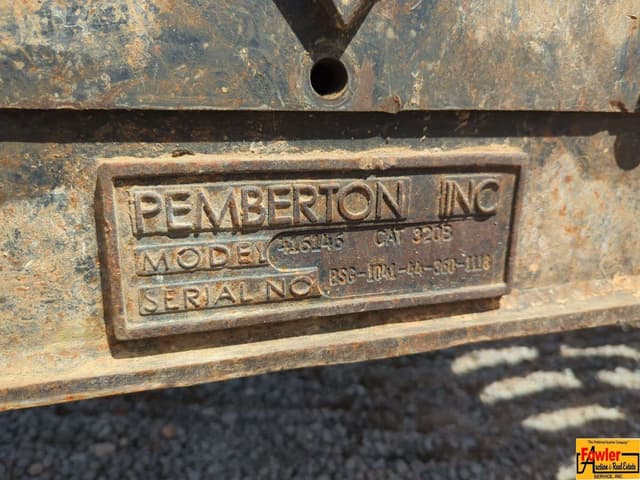 Image of Caterpillar 320 equipment image 3