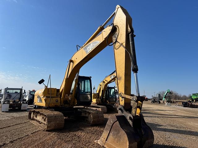 Image of Caterpillar 320C equipment image 4