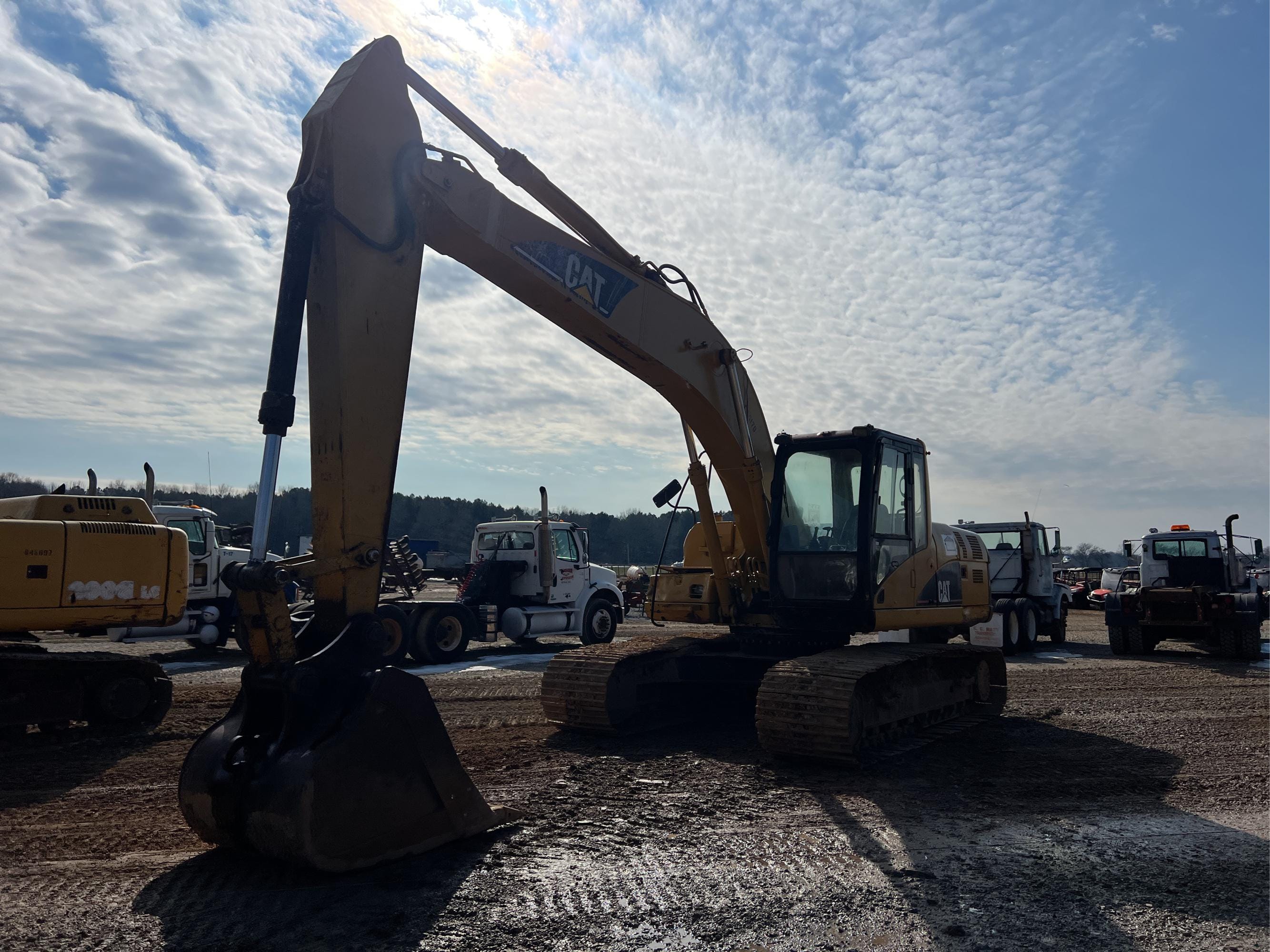 Main image Caterpillar 320C