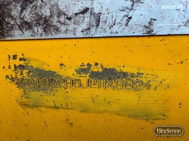 Image of Caterpillar 320DL equipment image 1