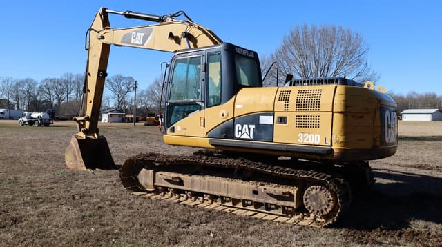 Image of Caterpillar 320DL equipment image 3