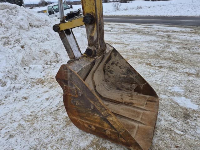 Image of Caterpillar 322C equipment image 2