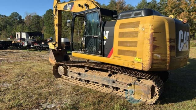 Image of Caterpillar 323FL equipment image 3
