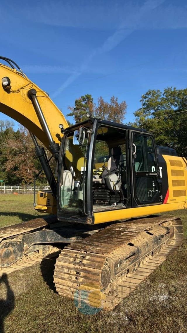 Image of Caterpillar 323FL equipment image 2