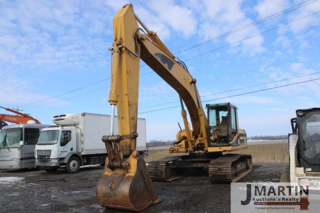 Image of Caterpillar 325B Primary image