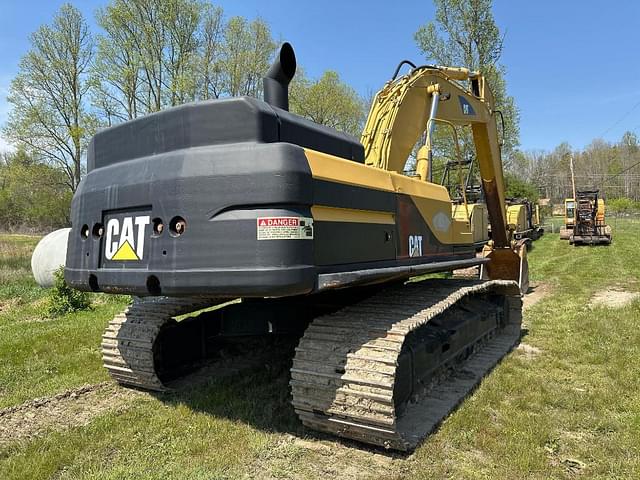 Image of Caterpillar 345BL equipment image 4
