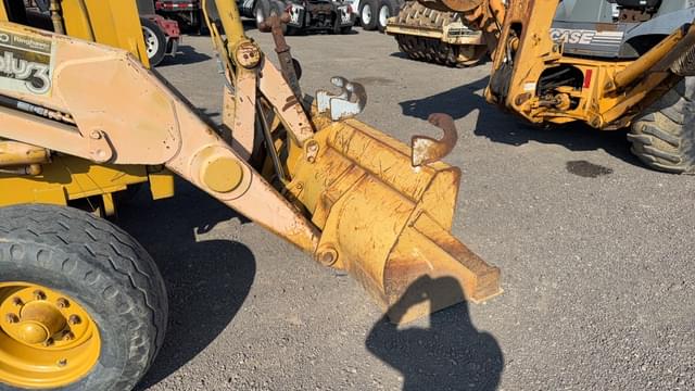 Image of Caterpillar 416 equipment image 2