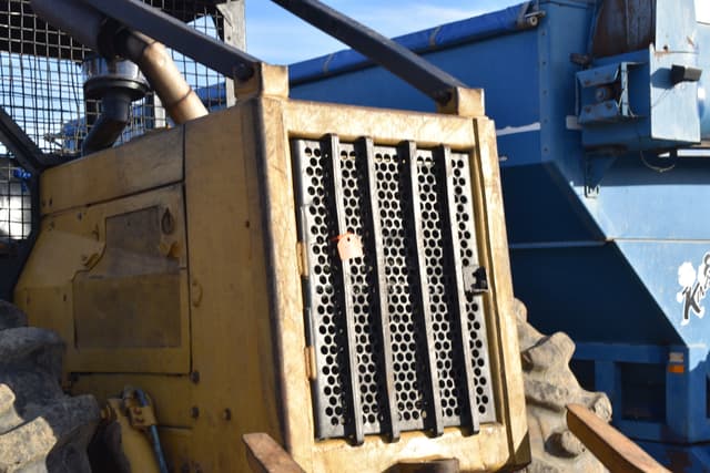 Image of Caterpillar 518 equipment image 4