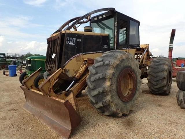 Image of Caterpillar 525 equipment image 3