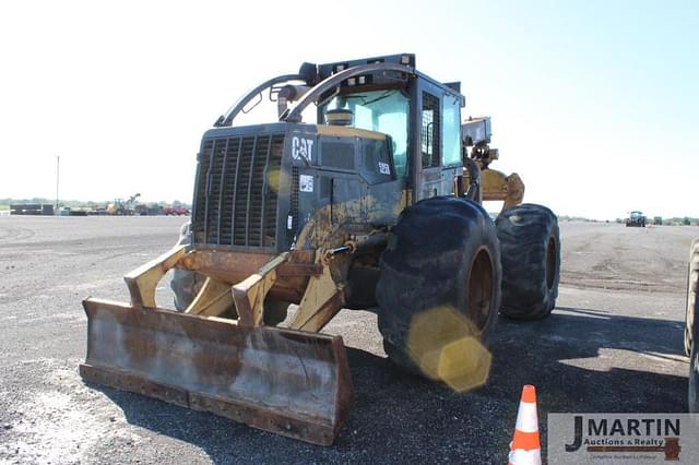 Image of Caterpillar 525B equipment image 1