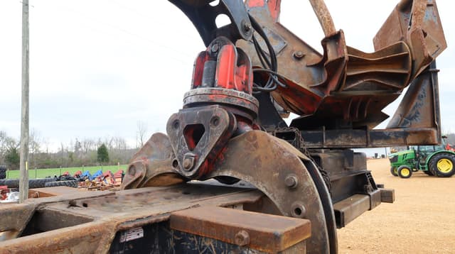 Image of Caterpillar 559C equipment image 4