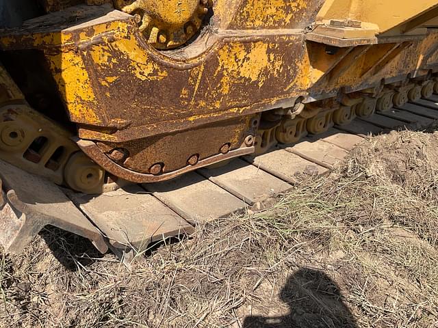 Thumbnail image Caterpillar 594 23