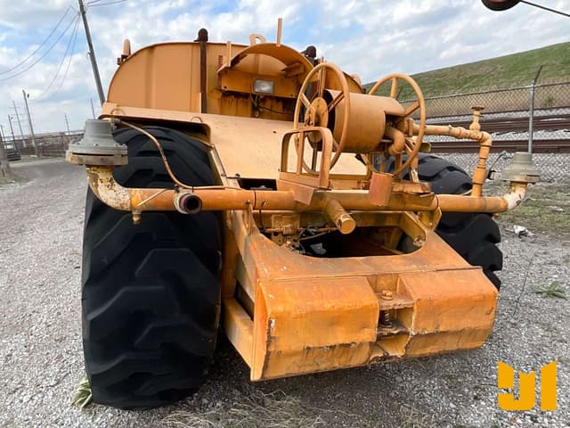 Image of Caterpillar 613B equipment image 4